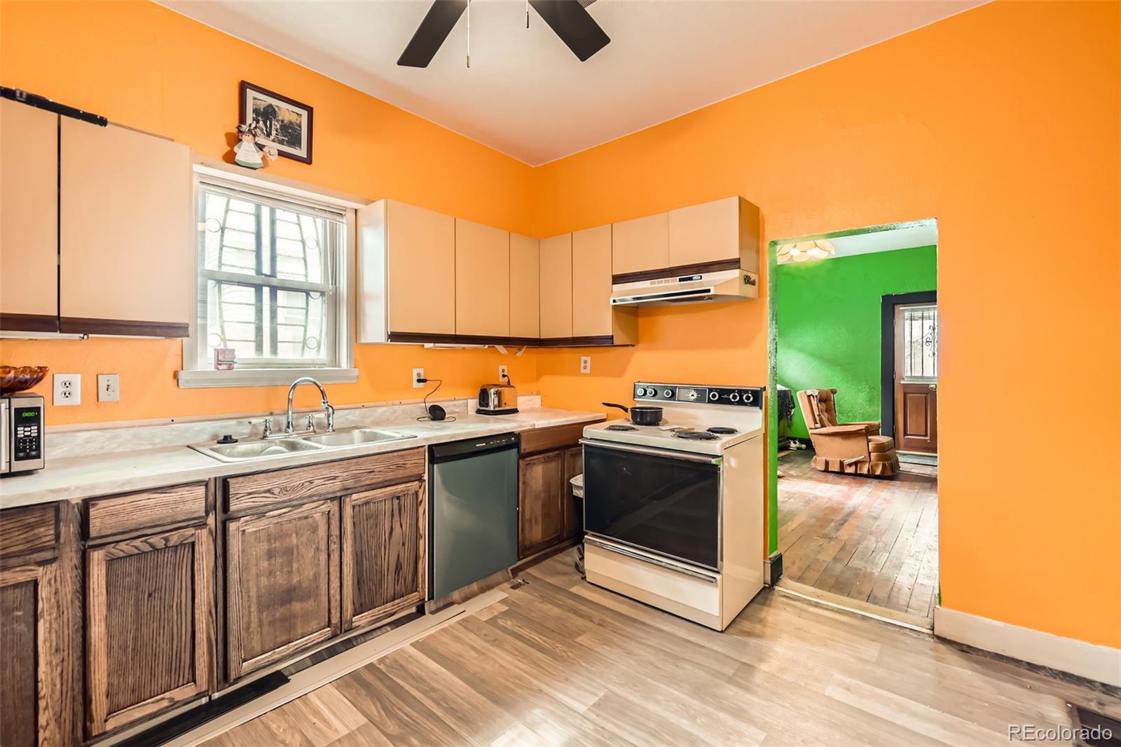 MLS Image #9 for 3064 s cherokee street,englewood, Colorado