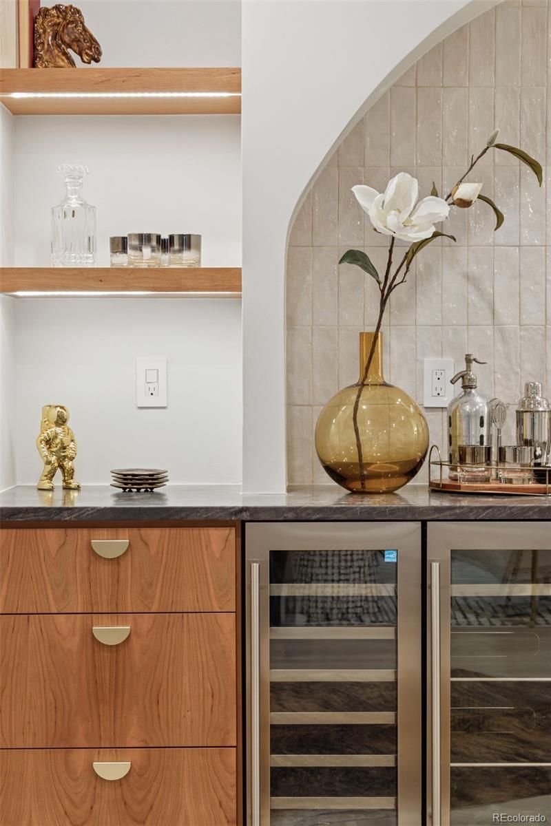 MLS Image #39 for 2895 s dexter way,denver, Colorado