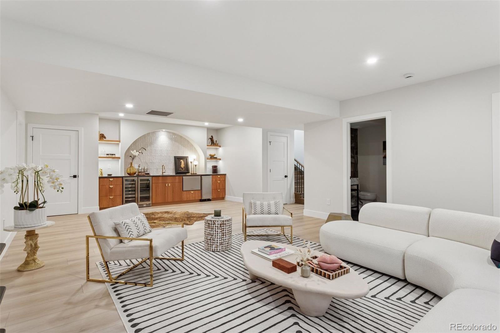 MLS Image #42 for 2895 s dexter way,denver, Colorado