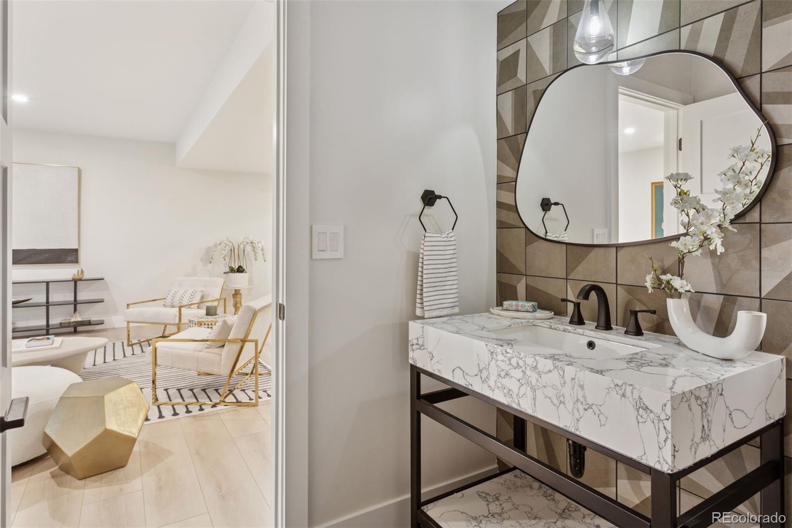 MLS Image #43 for 2895 s dexter way,denver, Colorado
