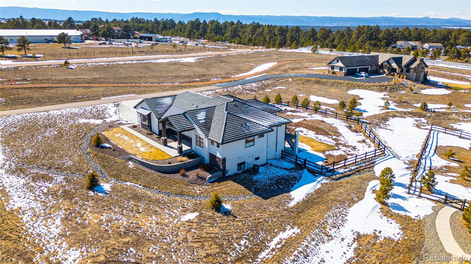 MLS Image #4 for 3726  pinehurst circle,colorado springs, Colorado
