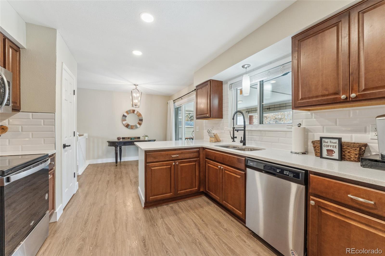 MLS Image #10 for 593 s everett court,lakewood, Colorado