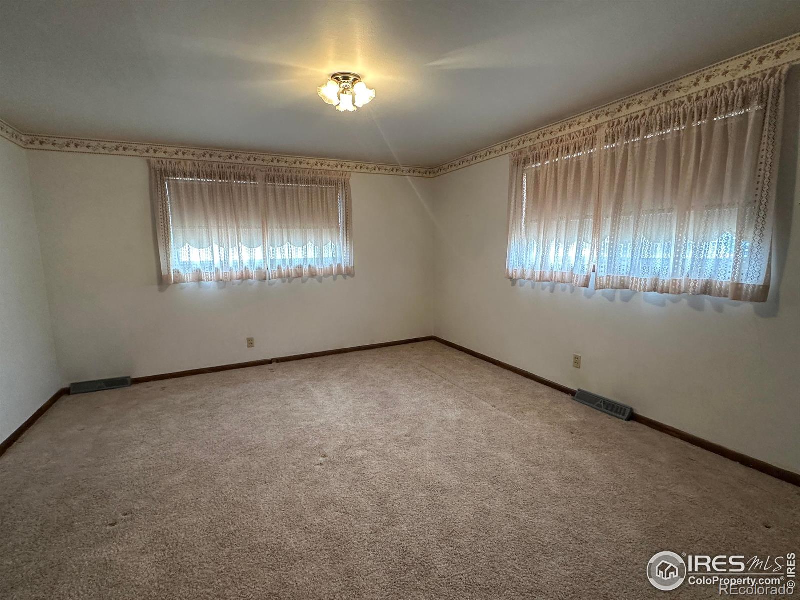 MLS Image #21 for 526 e 13th street,loveland, Colorado