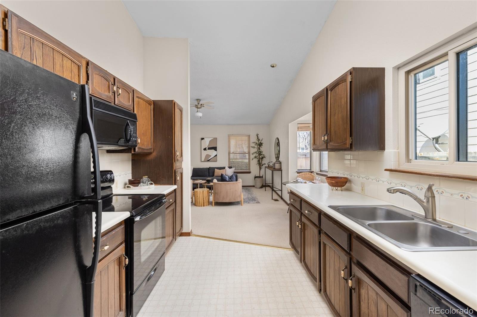 MLS Image #12 for 2158 s elkhart street,aurora, Colorado