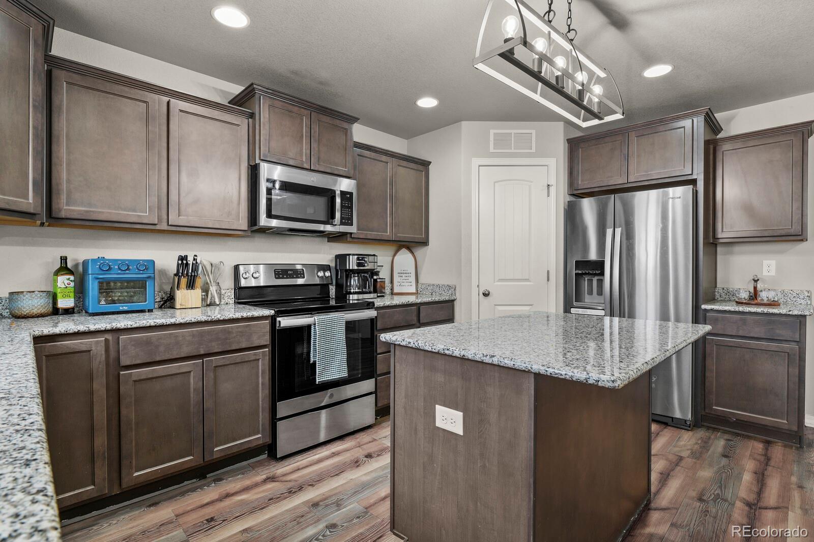 MLS Image #10 for 10637  hidden prairie parkway,fountain, Colorado