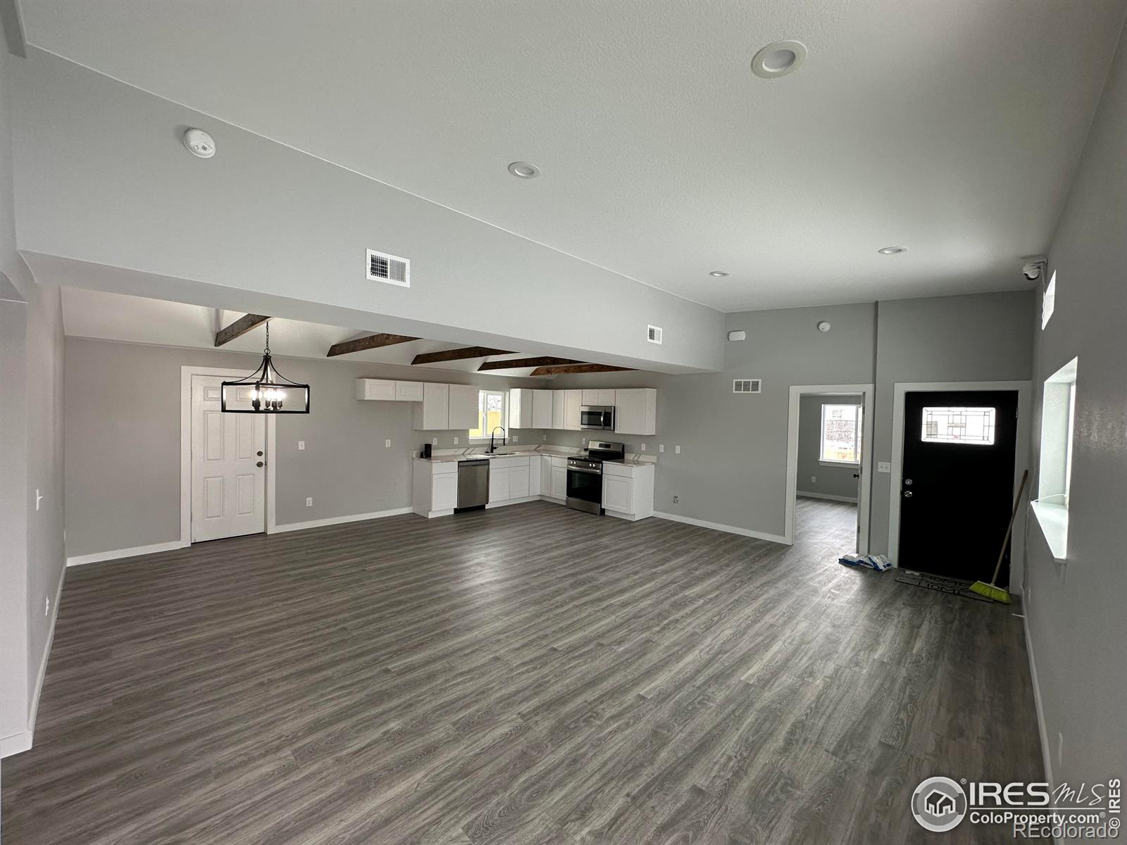 MLS Image #3 for 11488  county road 20 ,fort lupton, Colorado