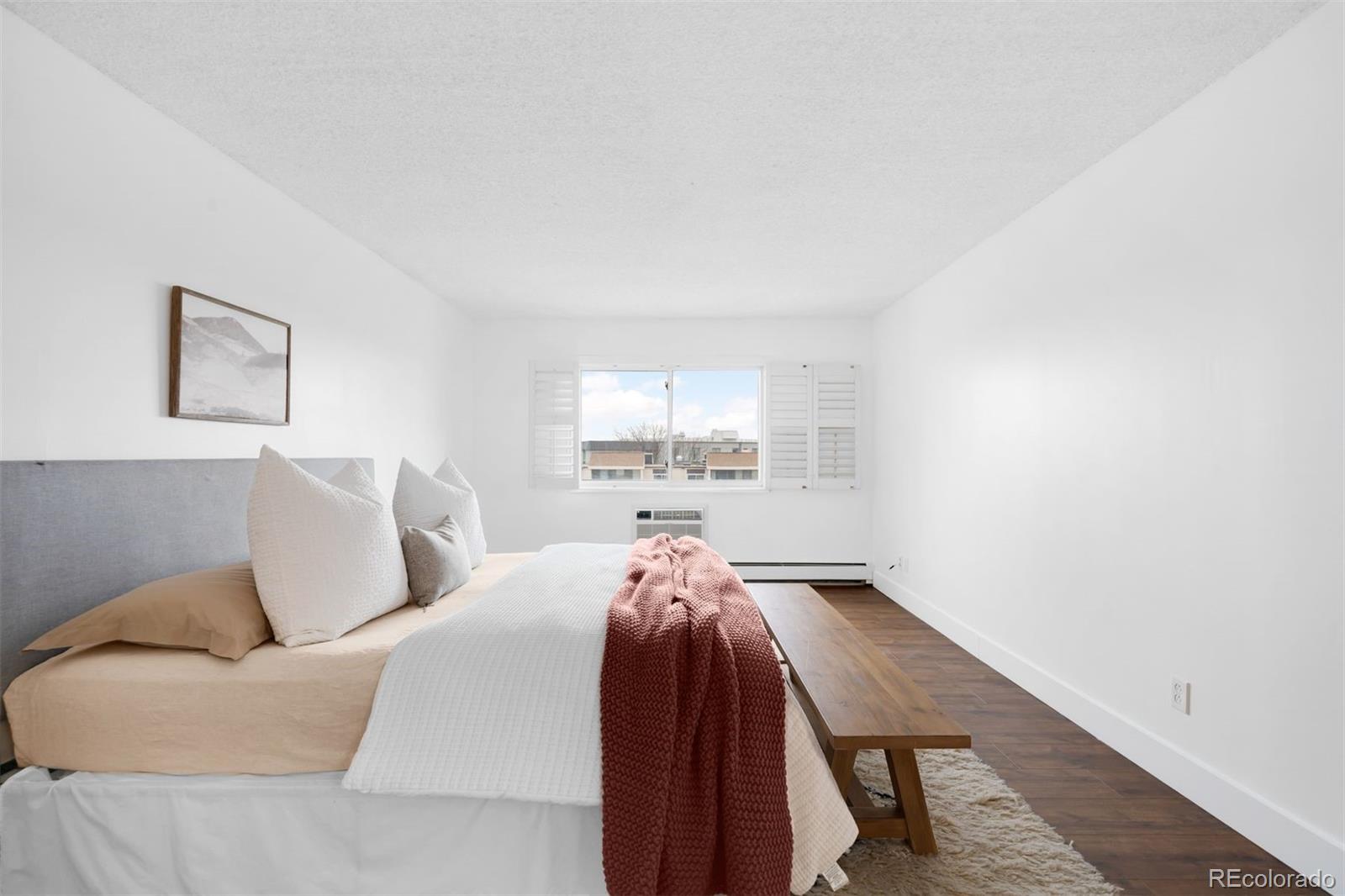 MLS Image #11 for 3465 s poplar street,denver, Colorado