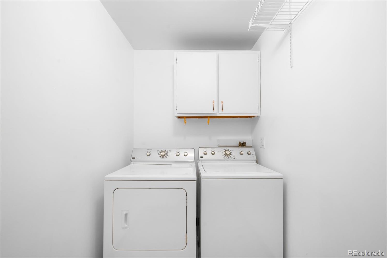 MLS Image #19 for 3465 s poplar street,denver, Colorado