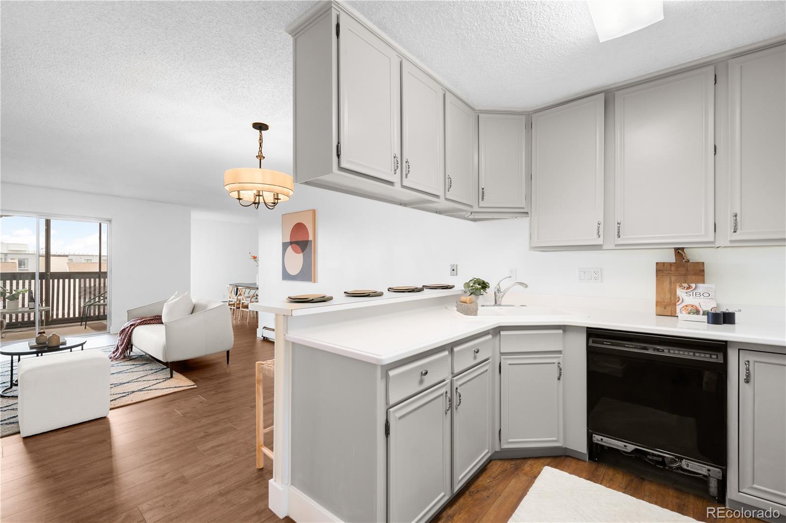 MLS Image #8 for 3465 s poplar street,denver, Colorado