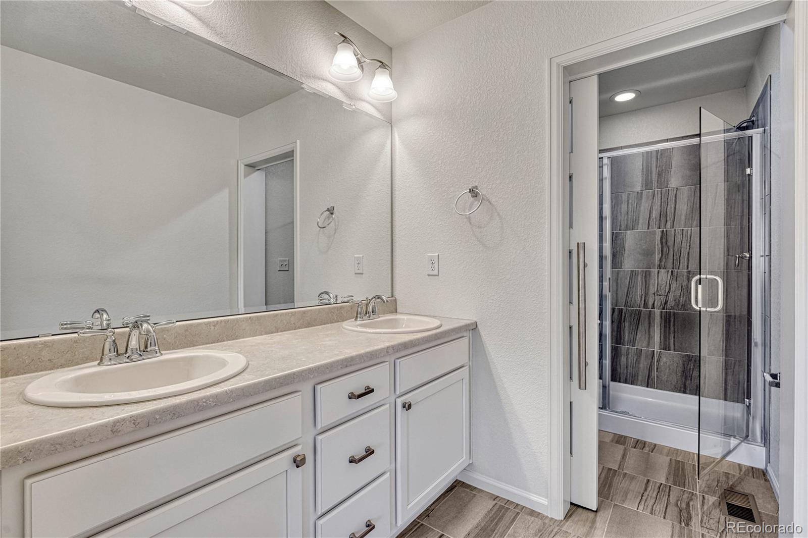 MLS Image #26 for 14902 e poundstone drive,aurora, Colorado