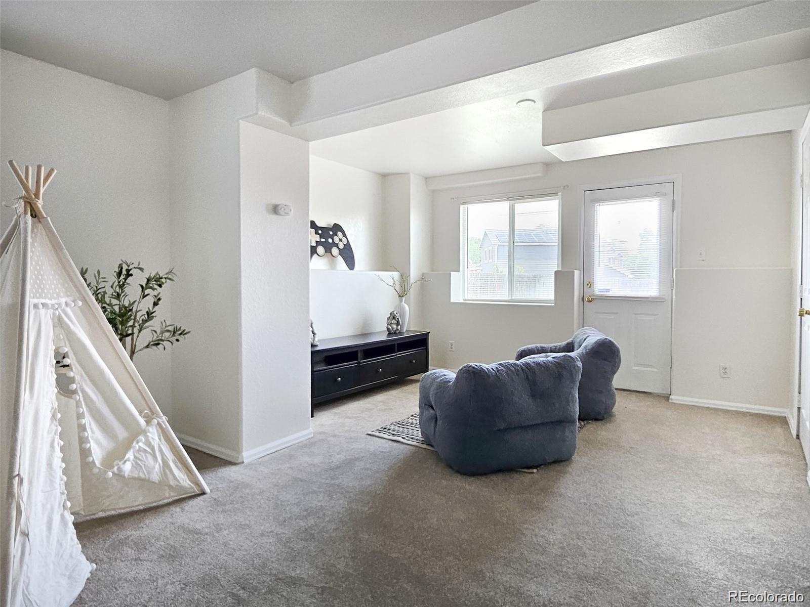 MLS Image #11 for 9544  josephine street,thornton, Colorado