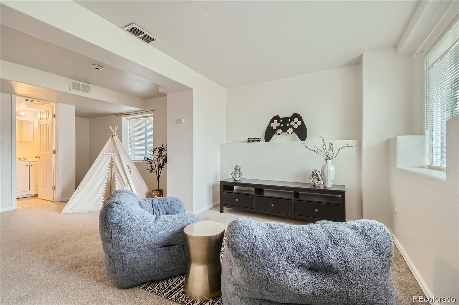 MLS Image #13 for 9544  josephine street,thornton, Colorado