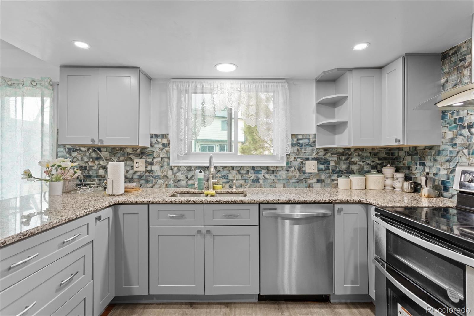 MLS Image #35 for 18982 e 46th avenue,denver, Colorado
