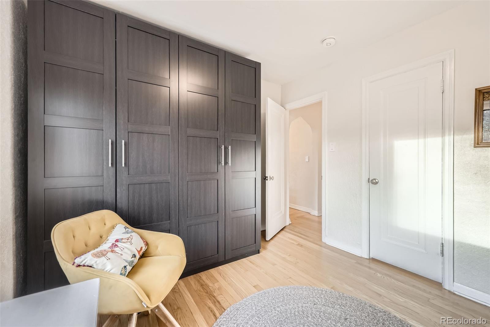 MLS Image #16 for 2555  hudson street,denver, Colorado