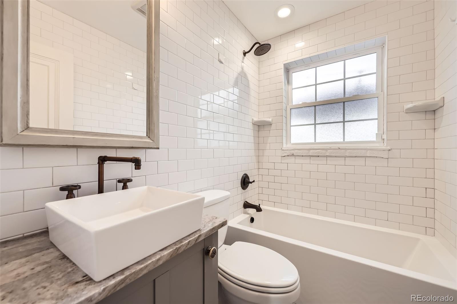 MLS Image #18 for 2555  hudson street,denver, Colorado