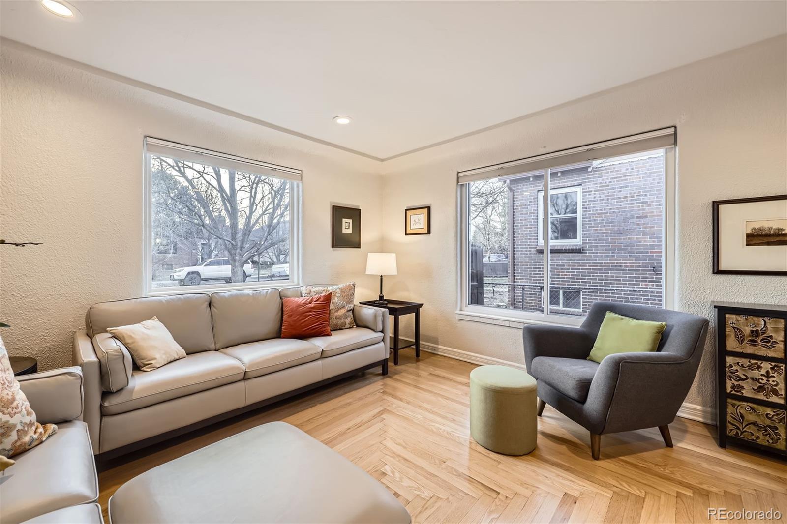 MLS Image #5 for 2555  hudson street,denver, Colorado