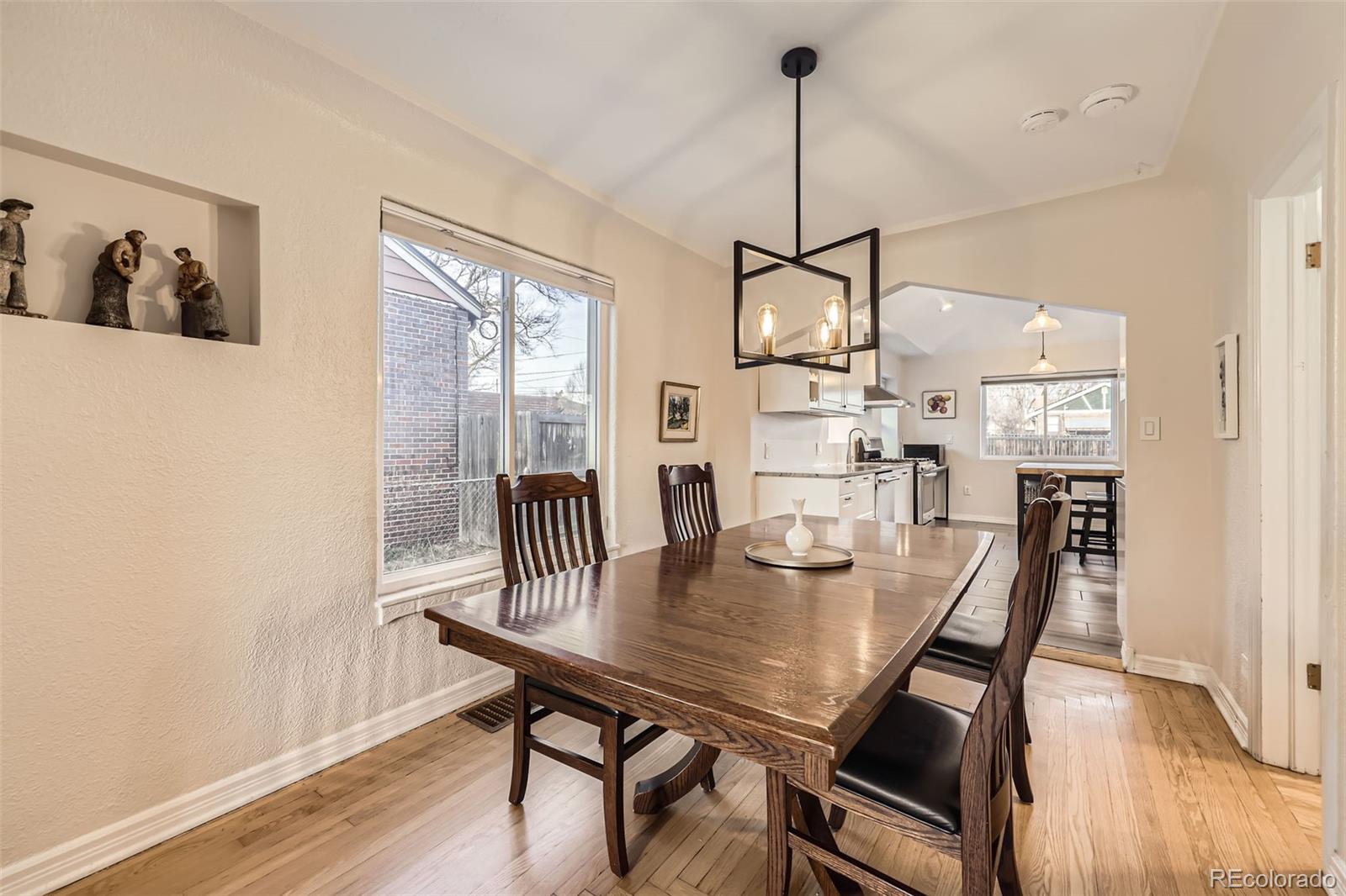 MLS Image #7 for 2555  hudson street,denver, Colorado
