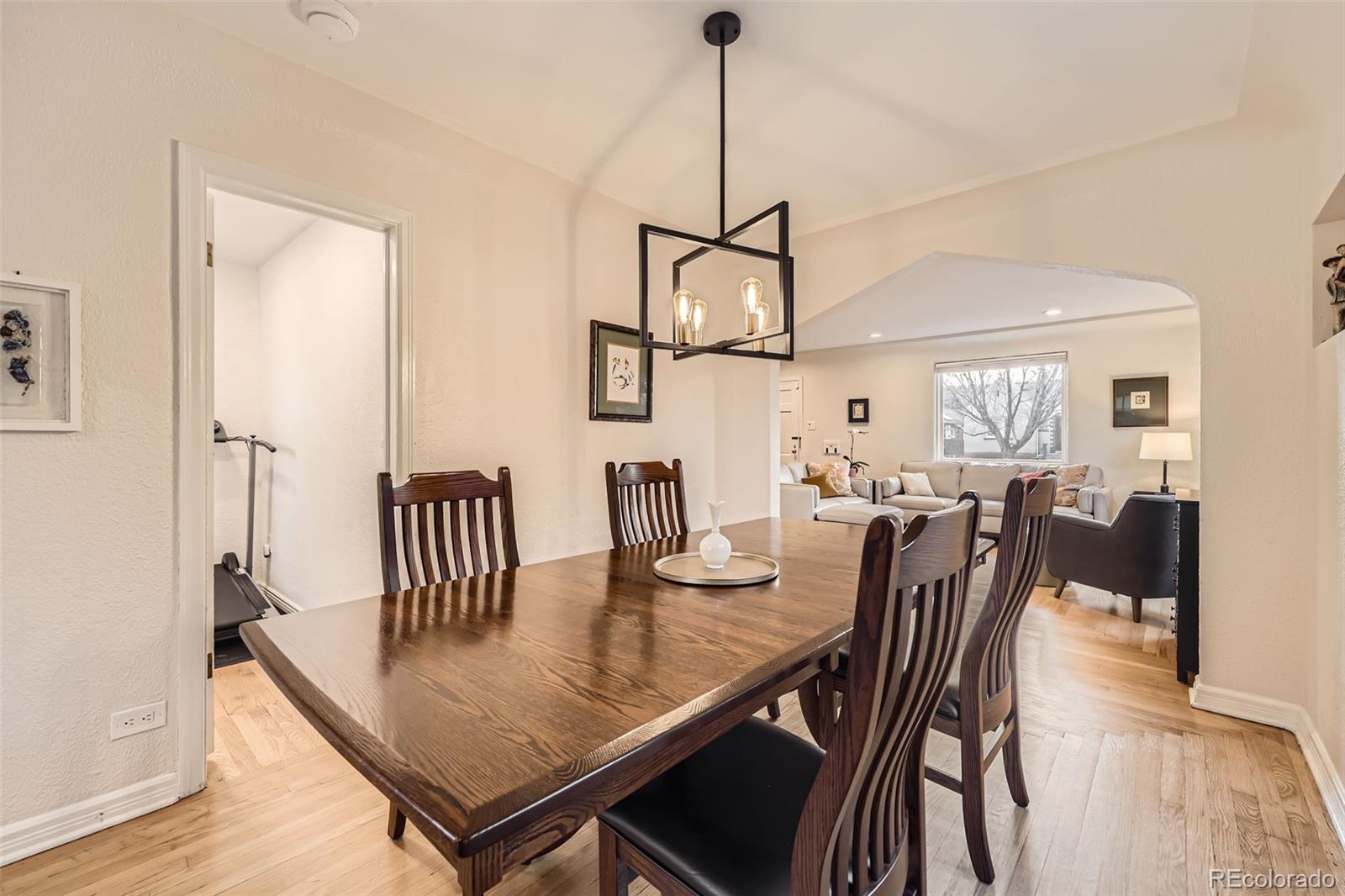 MLS Image #9 for 2555  hudson street,denver, Colorado