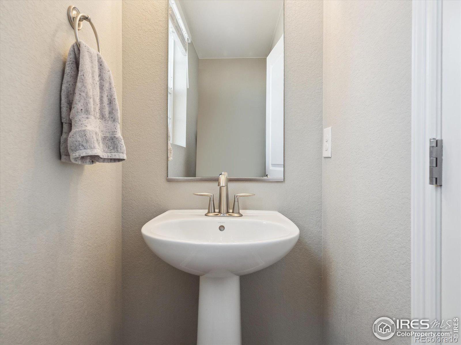 MLS Image #10 for 16611 e 119th avenue,commerce city, Colorado