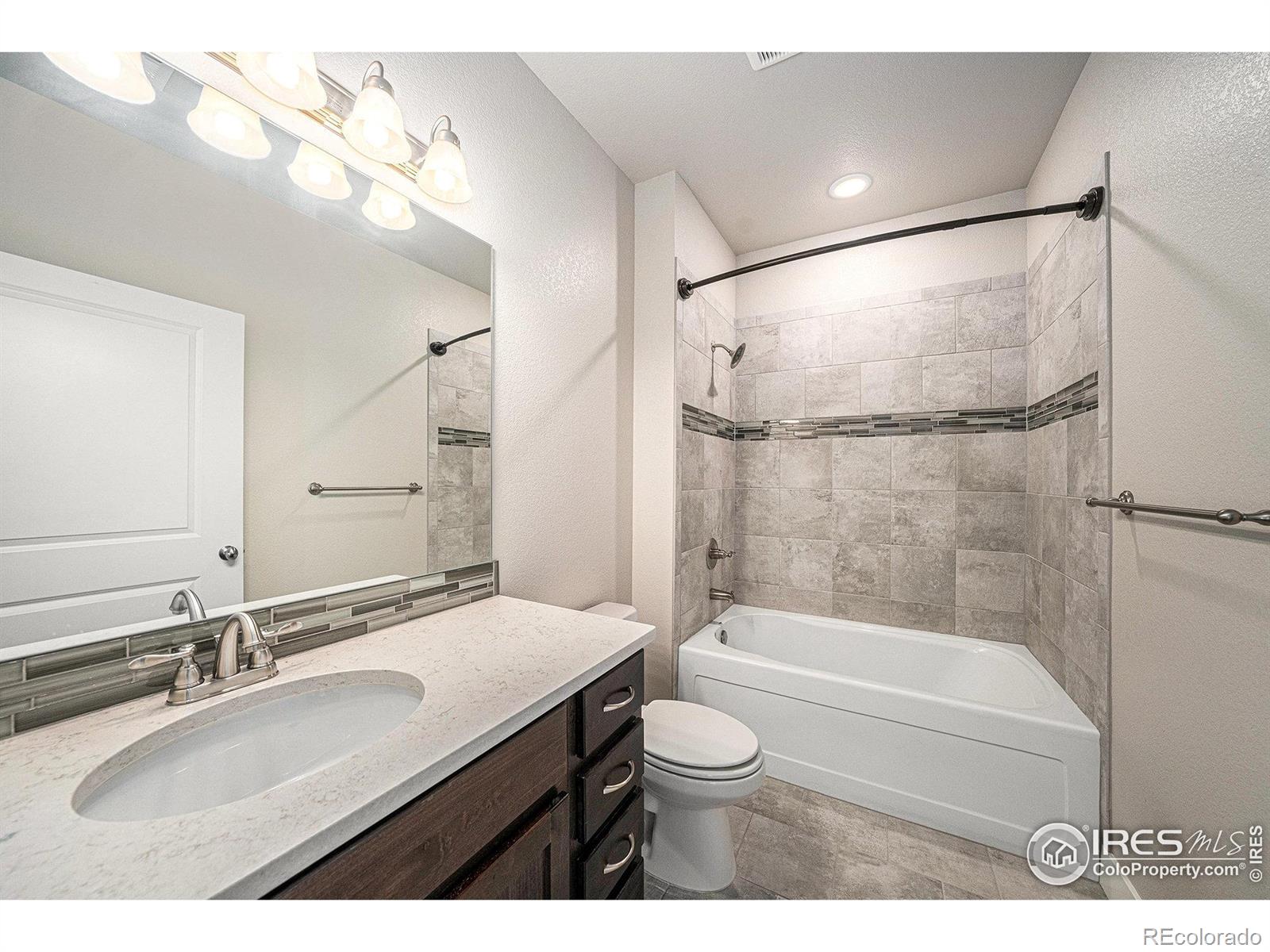 MLS Image #18 for 4662  hahns peak drive,loveland, Colorado