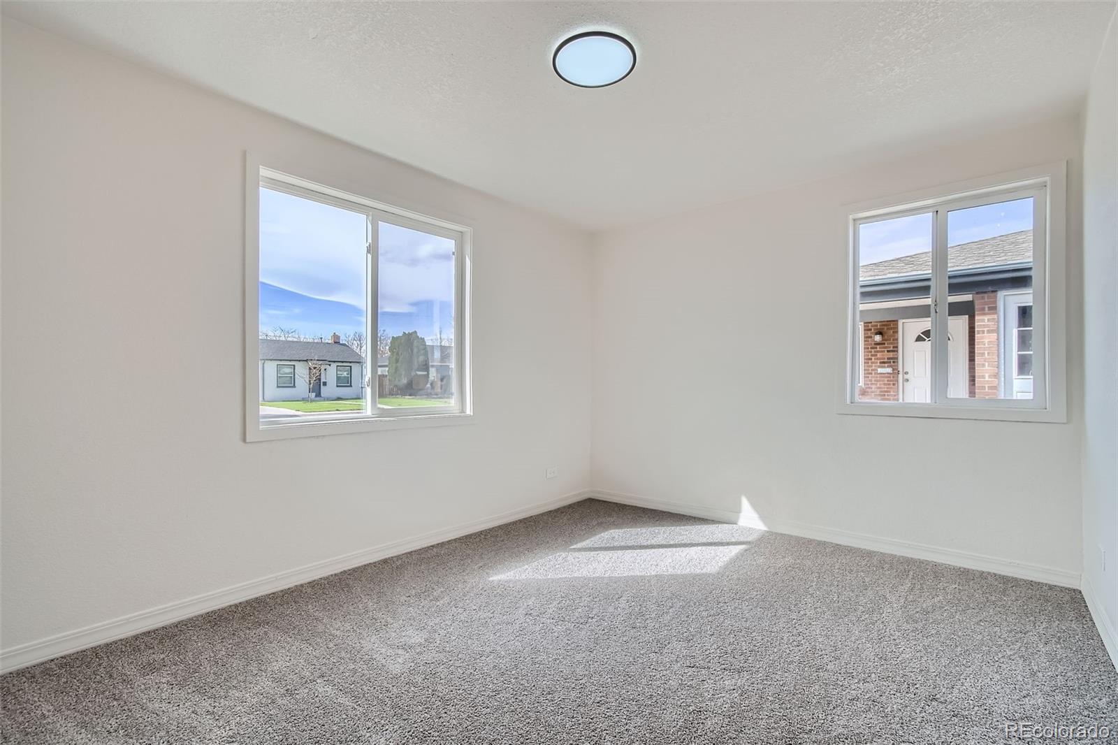 MLS Image #12 for 5050  steele street,denver, Colorado