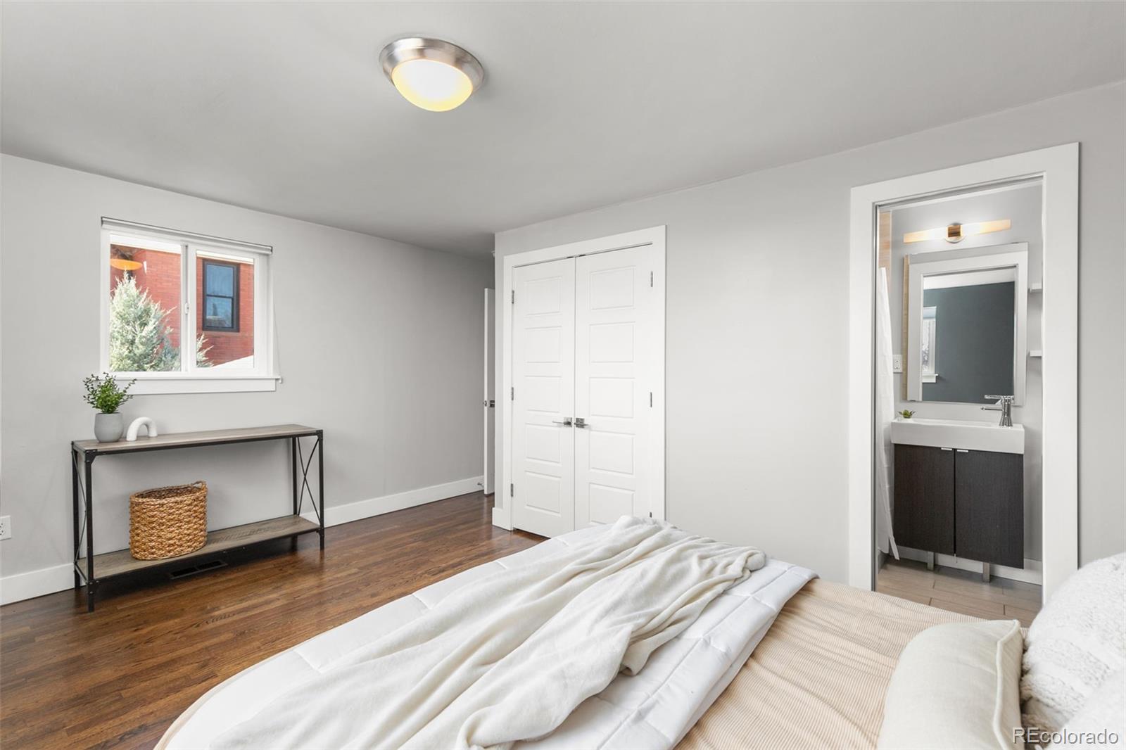 MLS Image #14 for 2415  gaylord street,denver, Colorado
