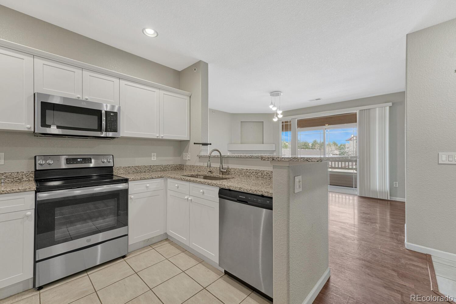 MLS Image #10 for 9568 w san juan circle,littleton, Colorado