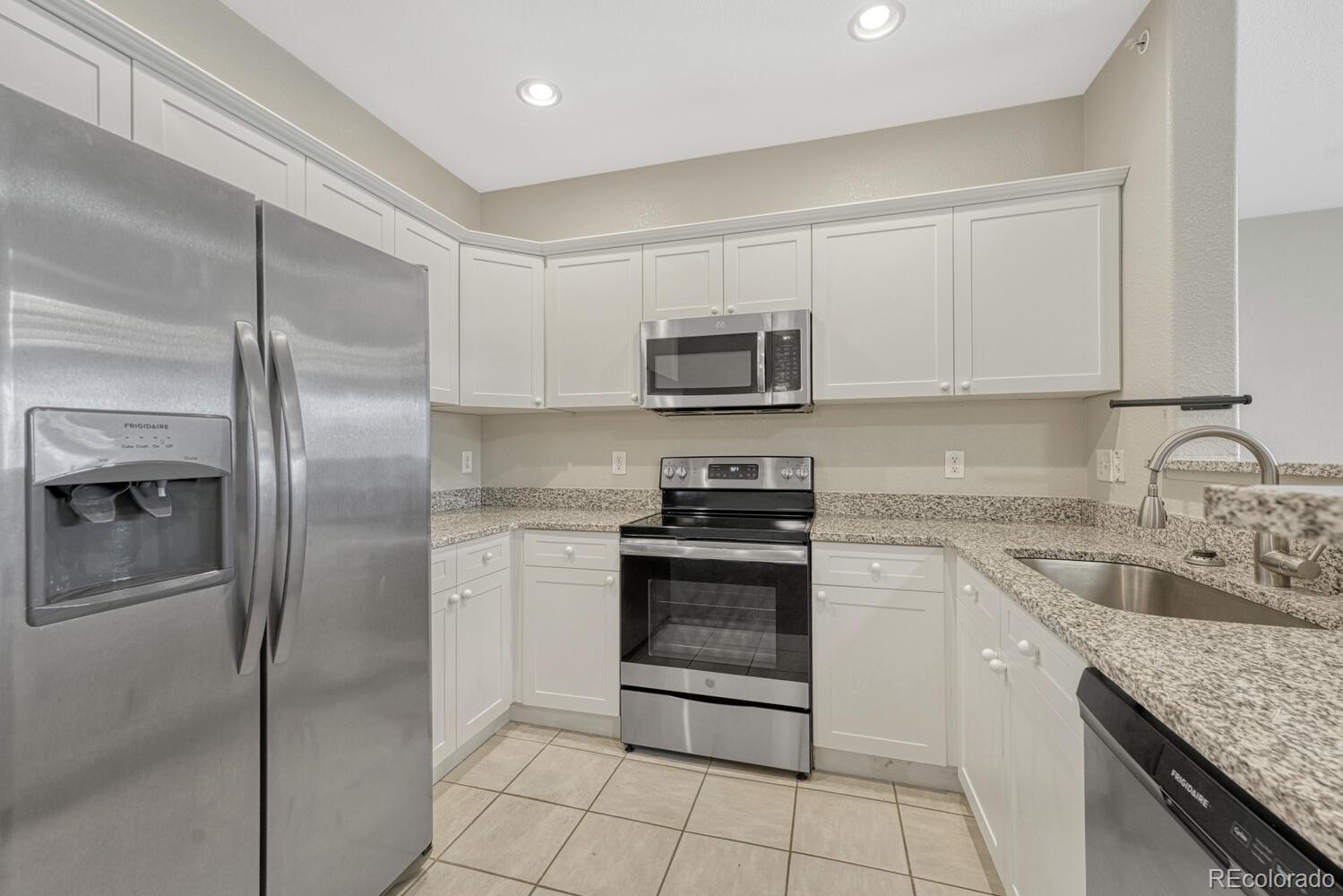 MLS Image #11 for 9568 w san juan circle,littleton, Colorado