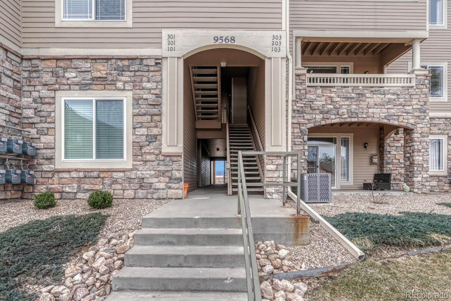 MLS Image #3 for 9568 w san juan circle,littleton, Colorado