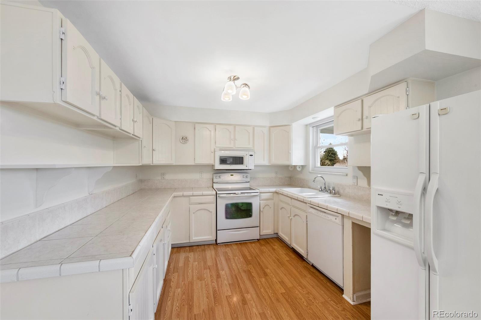 MLS Image #11 for 17206 e prentice drive,centennial, Colorado