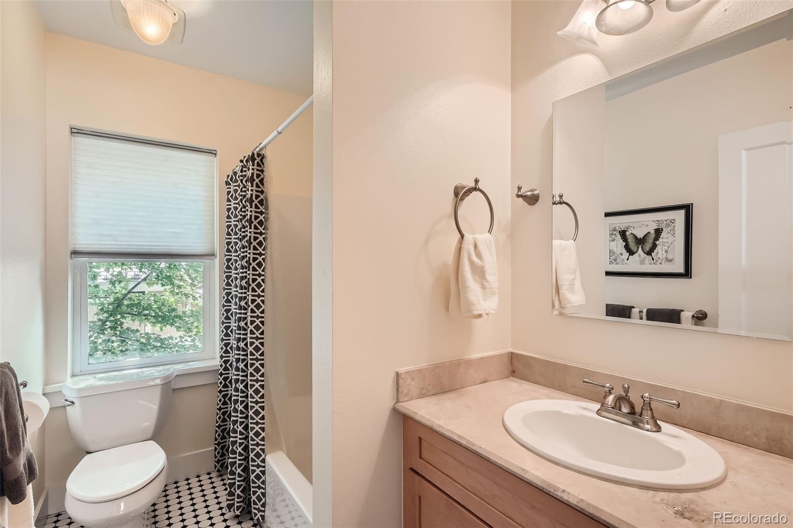 MLS Image #18 for 543 s vine street,denver, Colorado
