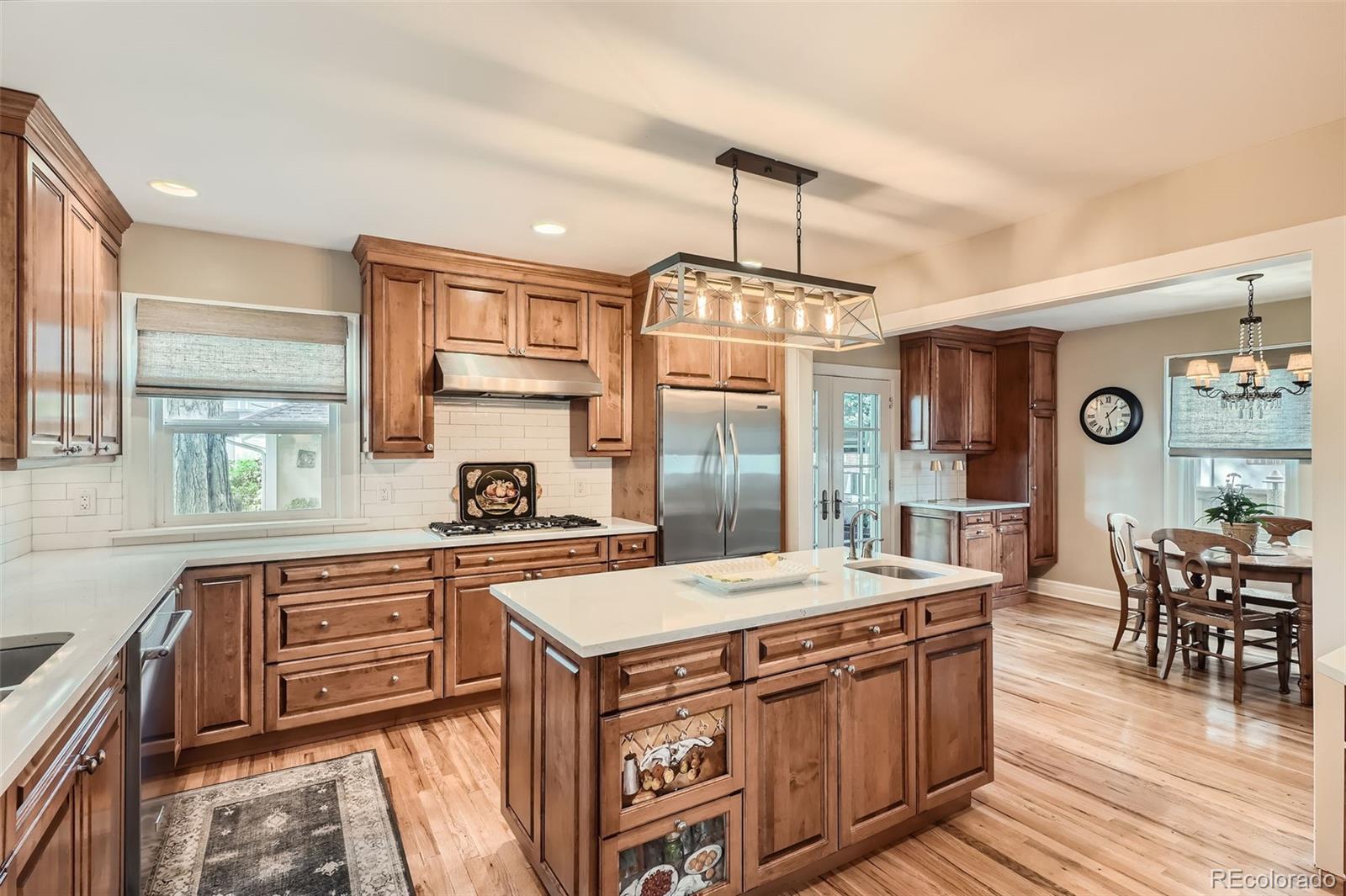 MLS Image #7 for 543 s vine street,denver, Colorado