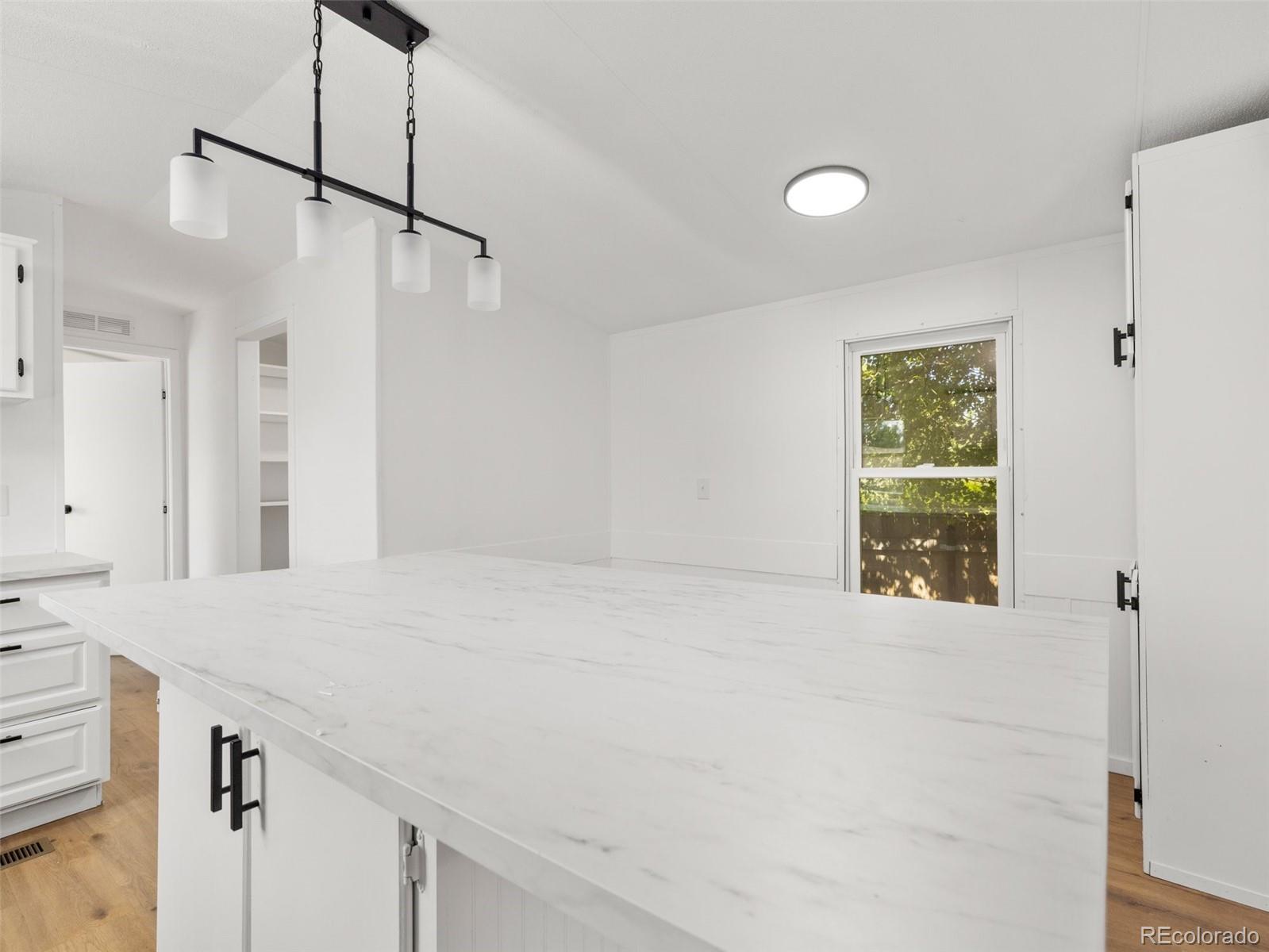 MLS Image #8 for 142 e jerome drive,pueblo, Colorado