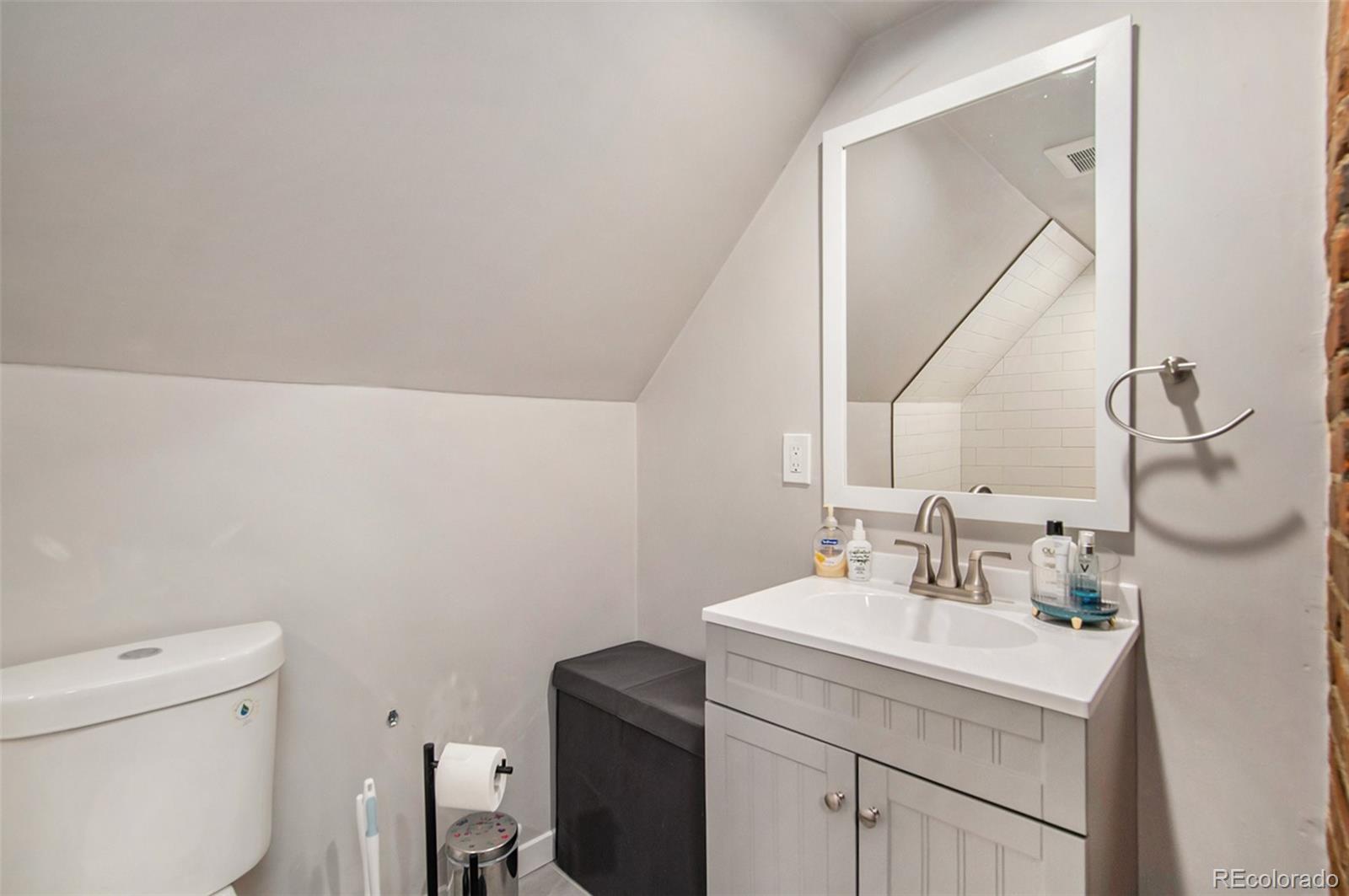MLS Image #7 for 2922 n high street,denver, Colorado