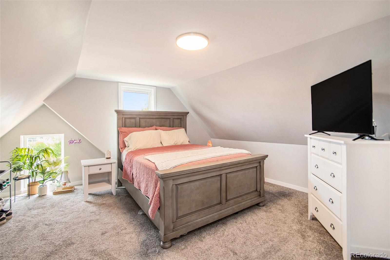 MLS Image #9 for 2922 n high street,denver, Colorado