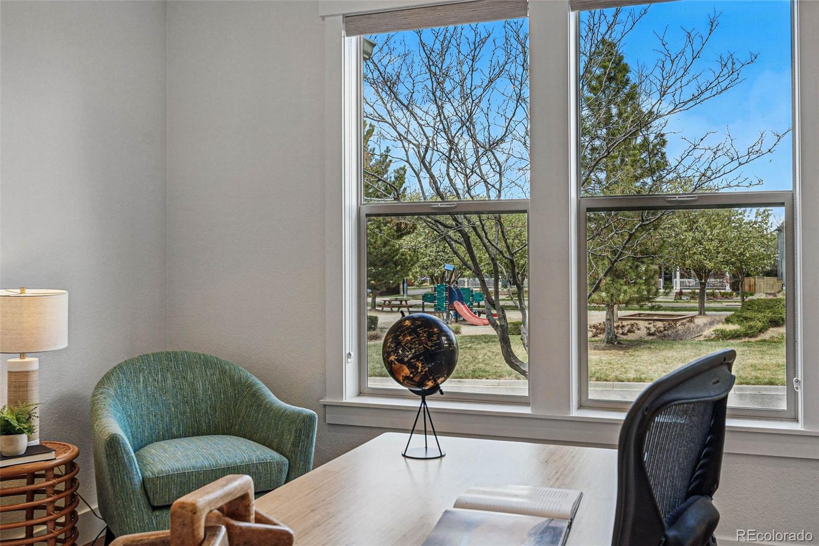MLS Image #10 for 9826 e 27th drive,denver, Colorado