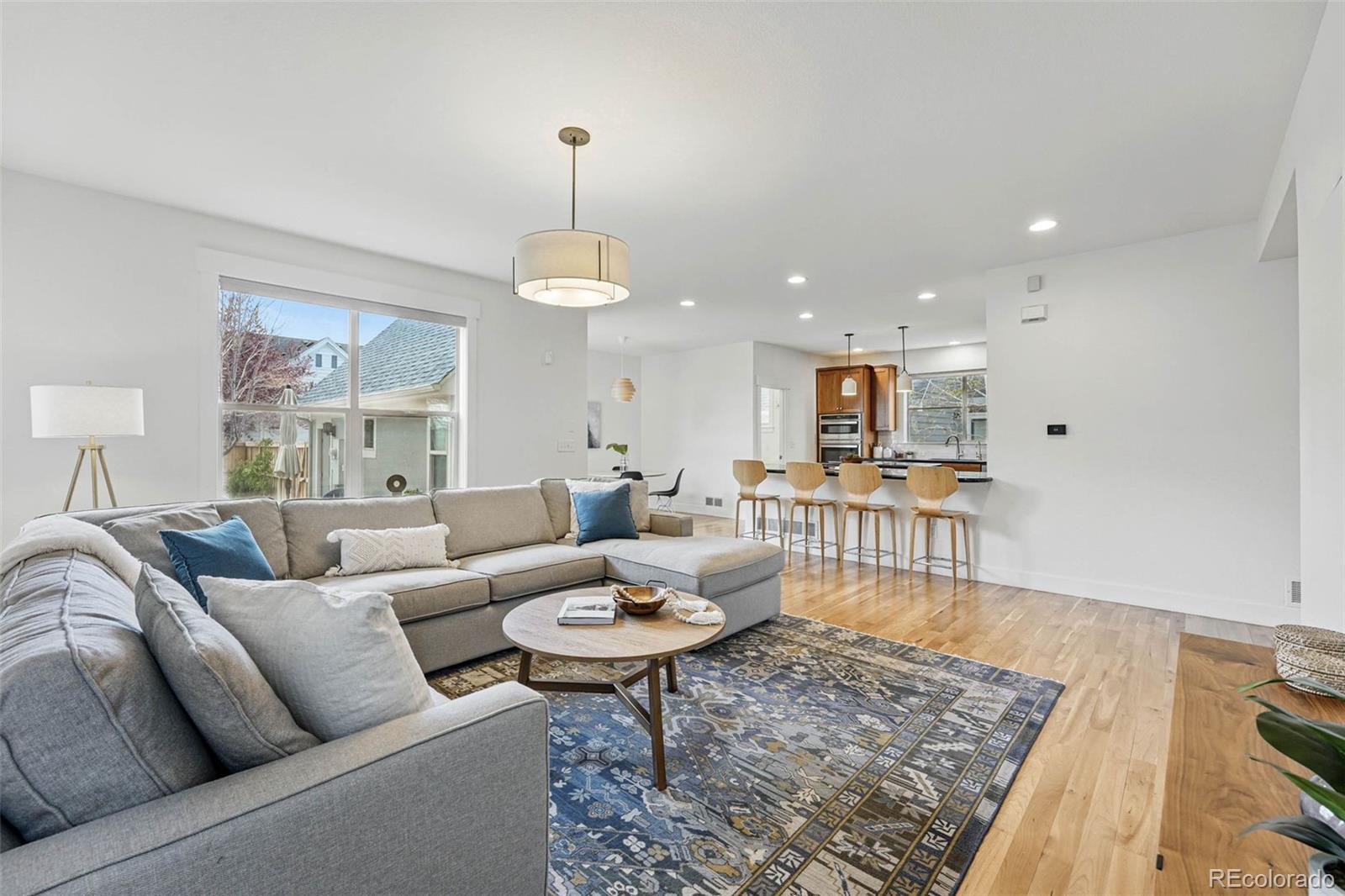 MLS Image #11 for 9826 e 27th drive,denver, Colorado