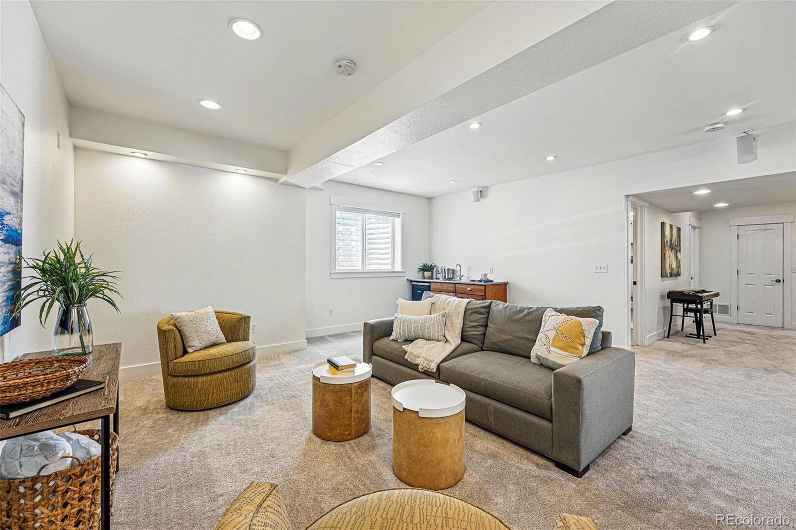 MLS Image #33 for 9826 e 27th drive,denver, Colorado