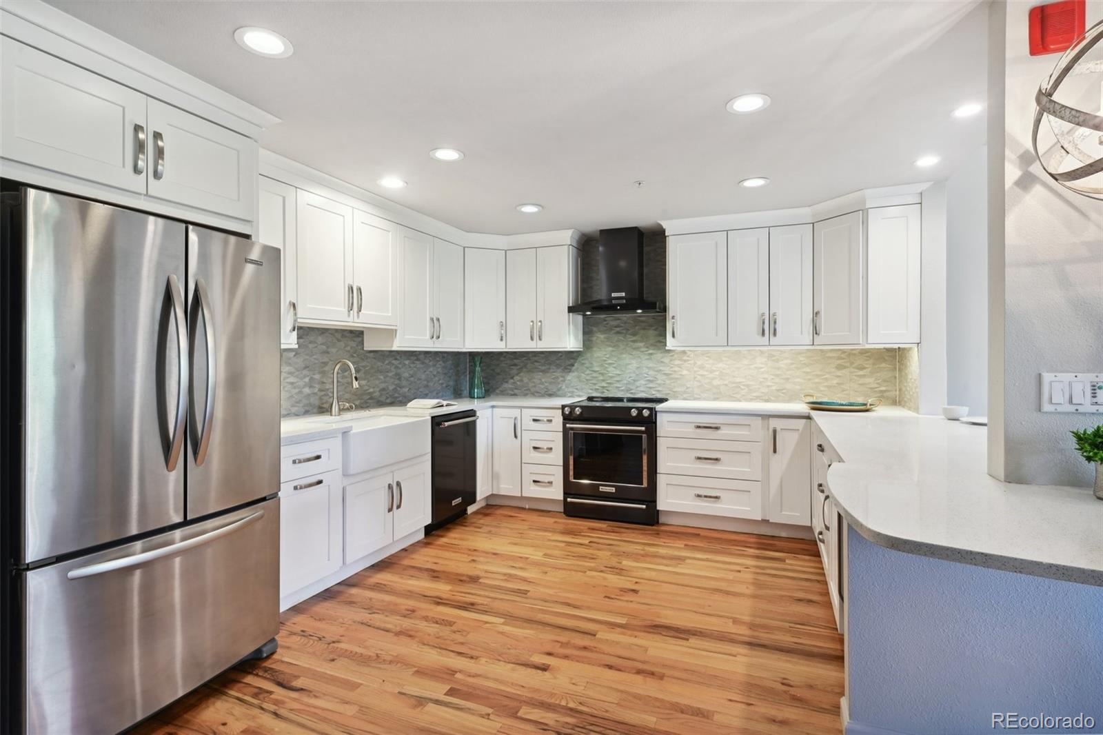 MLS Image #4 for 1780 n washington street,denver, Colorado