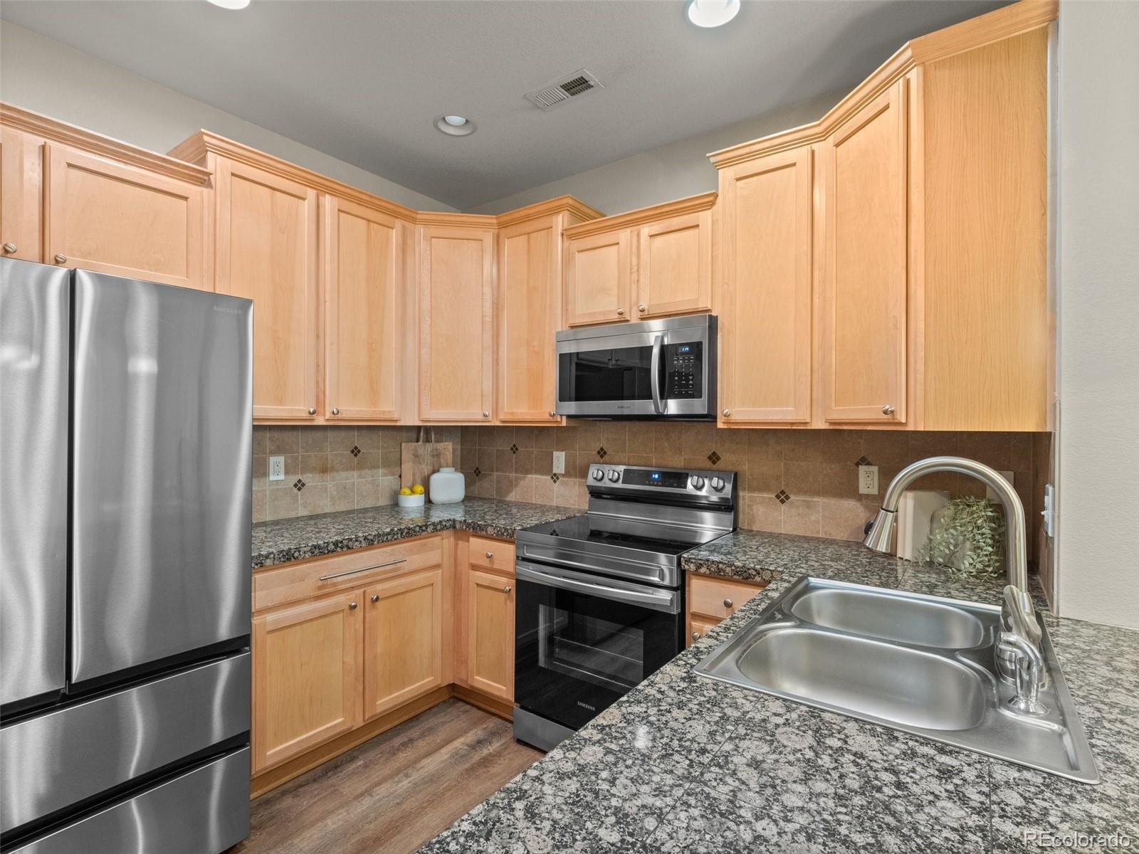 MLS Image #13 for 15496 w 66th drive,arvada, Colorado