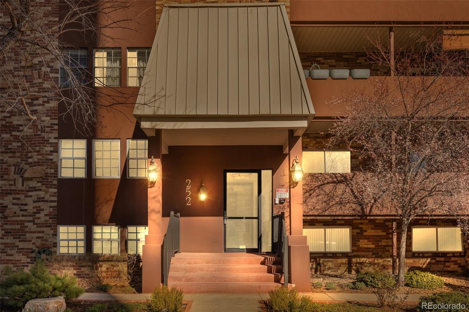 MLS Image #10 for 252 n pennsylvania street,denver, Colorado