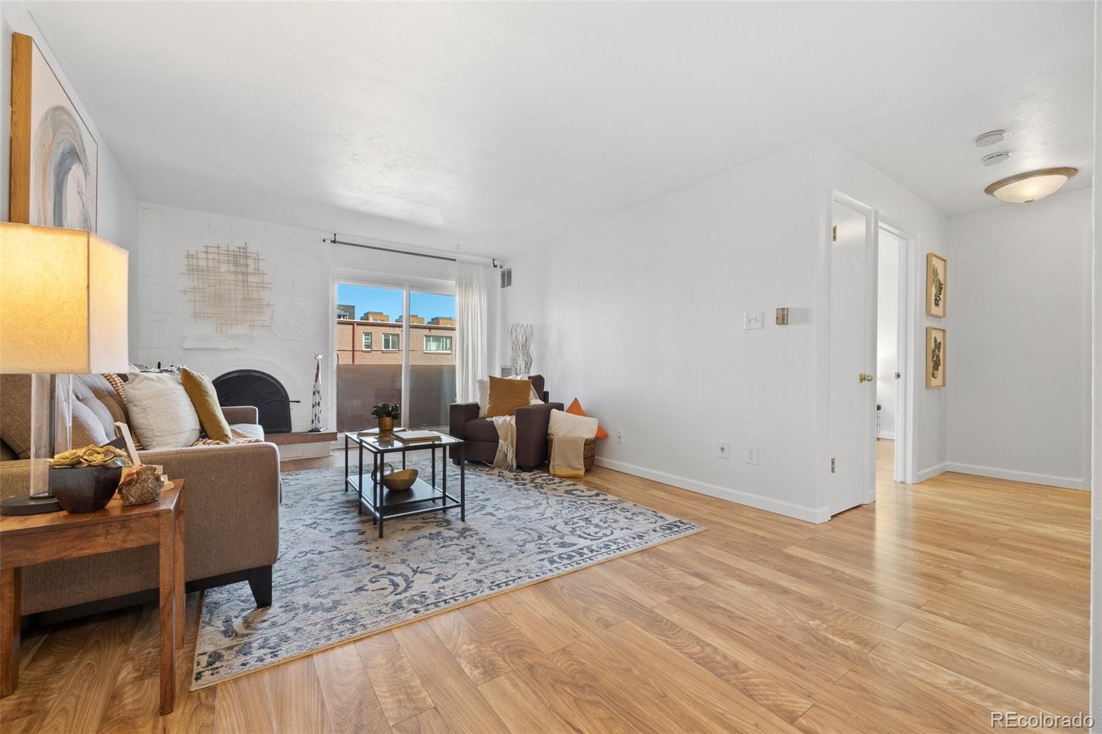 MLS Image #2 for 252 n pennsylvania street,denver, Colorado