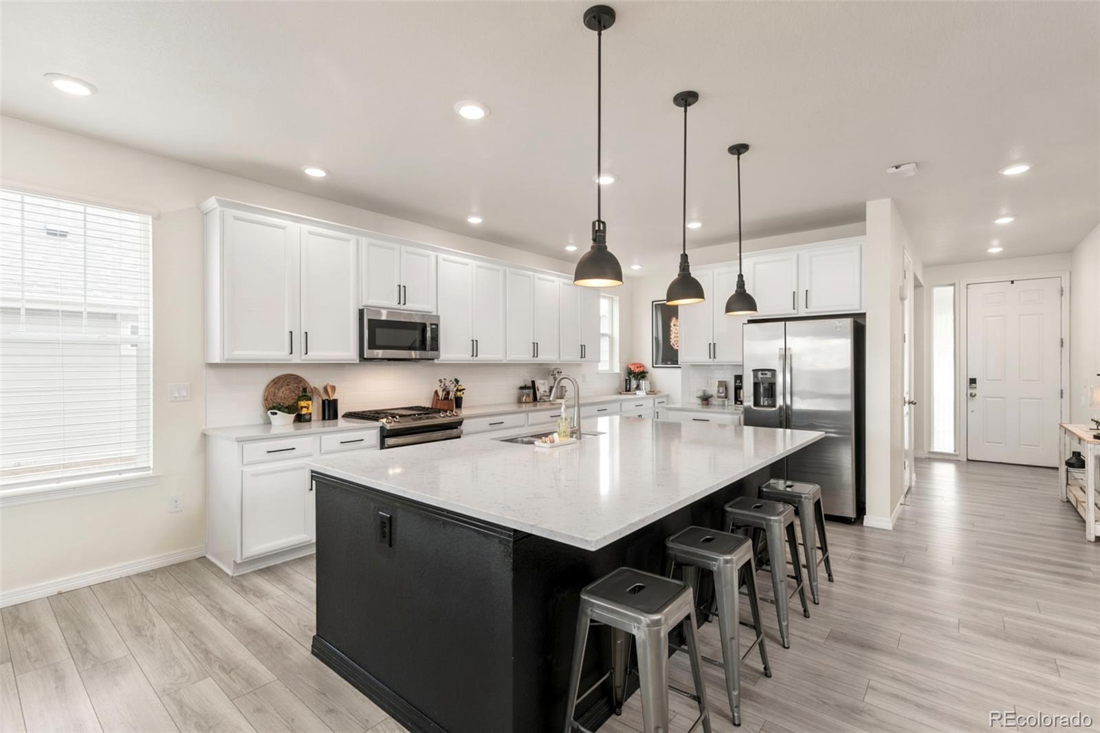 MLS Image #10 for 17614  drake street,broomfield, Colorado