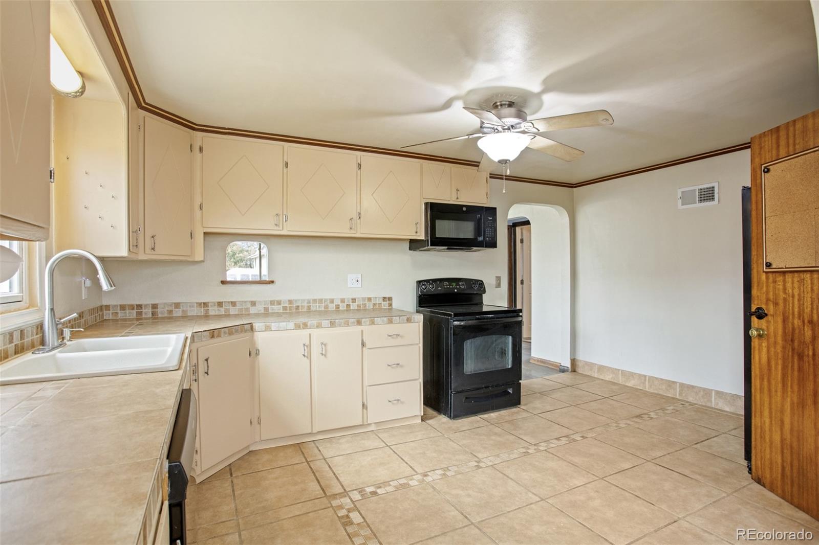 MLS Image #8 for 360 s elm street,keenesburg, Colorado