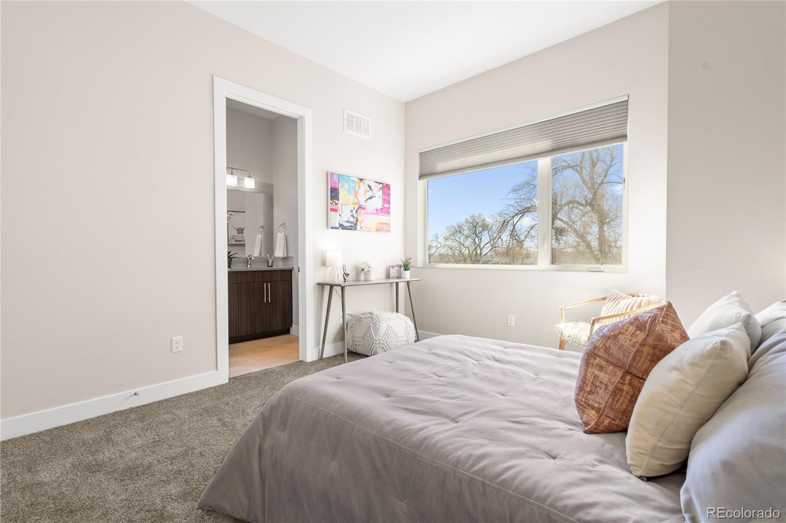 MLS Image #14 for 2321  eliot street,denver, Colorado