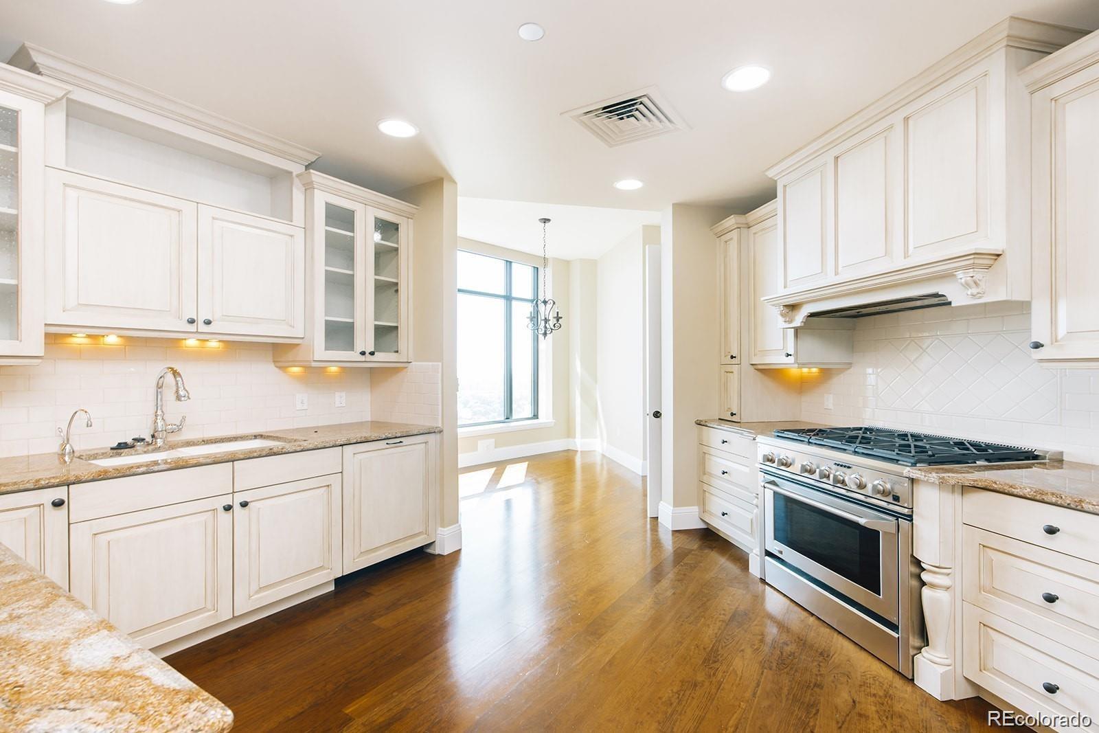 MLS Image #10 for 8100 e union avenue 2201,denver, Colorado