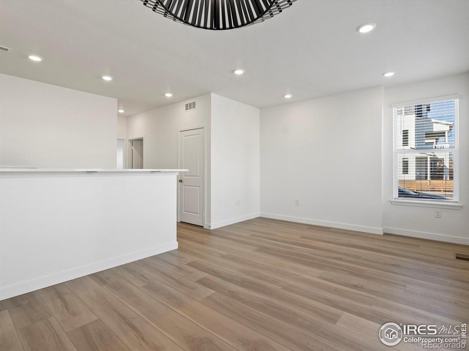 MLS Image #16 for 928  farrier lane,lafayette, Colorado