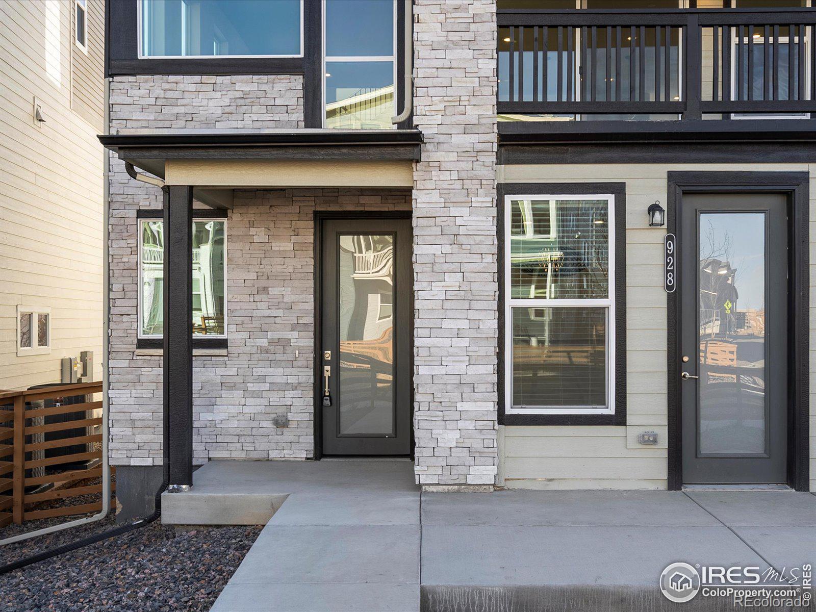 MLS Image #2 for 928  farrier lane,lafayette, Colorado