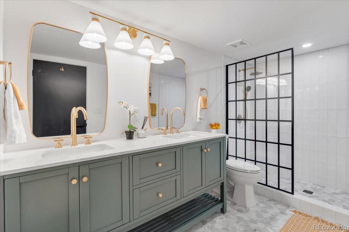 MLS Image #2 for 2647 n high street,denver, Colorado