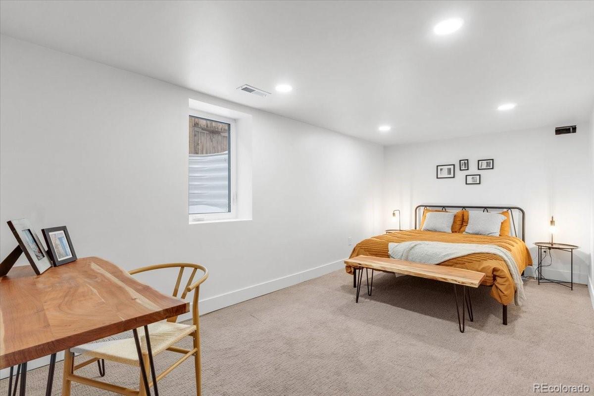 MLS Image #21 for 2647 n high street,denver, Colorado